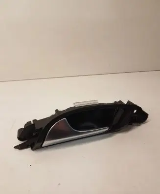 Audi Q7 4L Front door interior handle 4L0837019