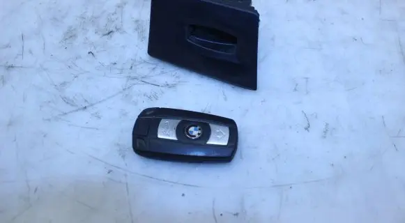 BMW 3 E90 E91 Ignition lock 10862510