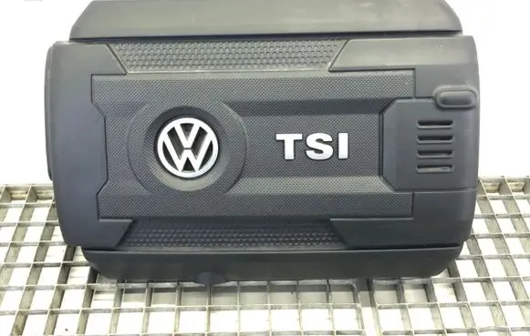 Volkswagen Golf VII Engine cover (trim)