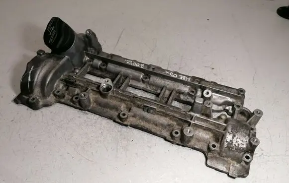 Rocker cam cover