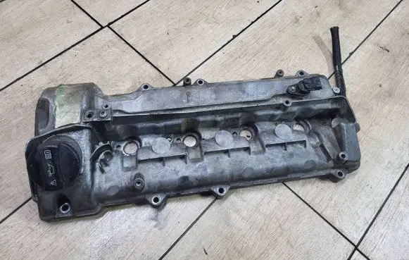 Mercedes-Benz ML W164 Rocker cam cover A6290100830