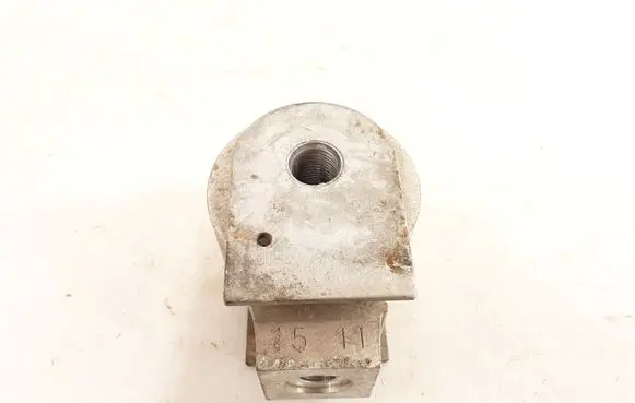 Mercedes-Benz C W204 Rear differential mounting bracket 