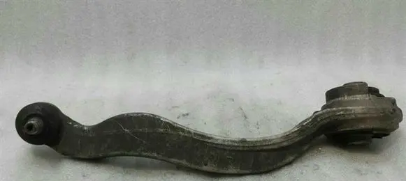 Mercedes-Benz CLS C218 X218 Front control arm A2183301111