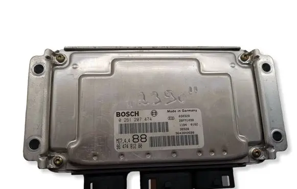 Peugeot 307 Engine control unit/module 9647481280 0261207474 9643840680
