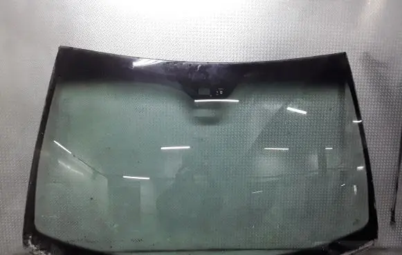 Mercedes-Benz C W203 Front windscreen/windshield window 