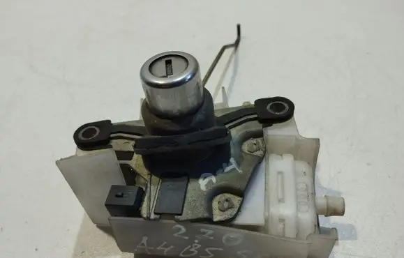 Audi A4 S4 B5 8D Tailgate exterior lock 8D0862055