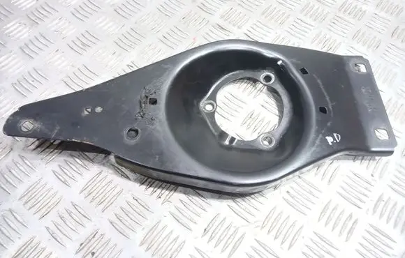 Ford Mondeo Mk III Other engine bay part 1S7111008AF
