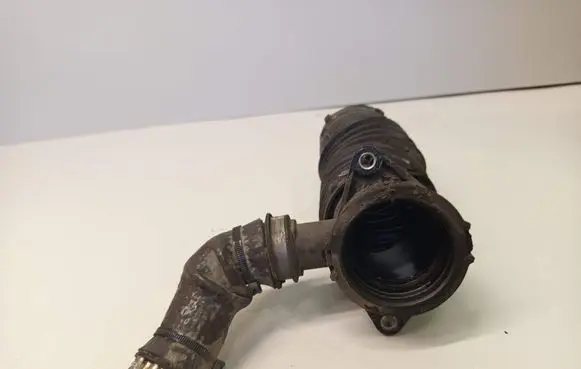 Ford Fiesta Air intake hose/pipe AV219C623CC