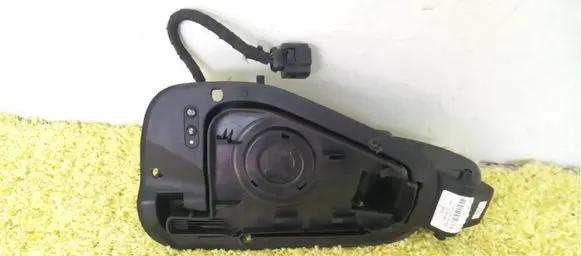 Volkswagen Tiguan Electric car charge socket 5NA809363