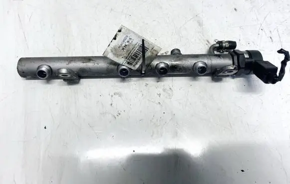 Mercedes-Benz R W251 Fuel main line pipe A6420704095