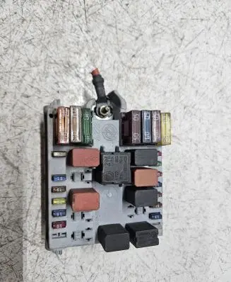 Fiat Punto (188) Fuse module 46778448 018023