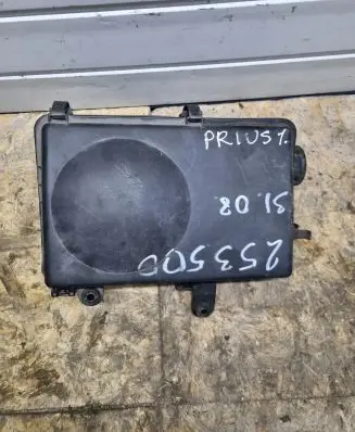 Toyota Prius (XW10) Air filter box