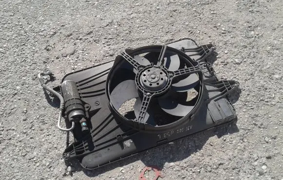 Renault Espace III Electric radiator cooling fan 820100200