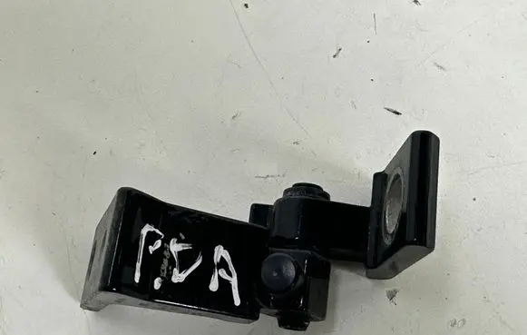 Audi A7 S7 4G Front door lower hinge