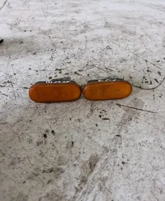 Volkswagen Sharan Front fender indicator light