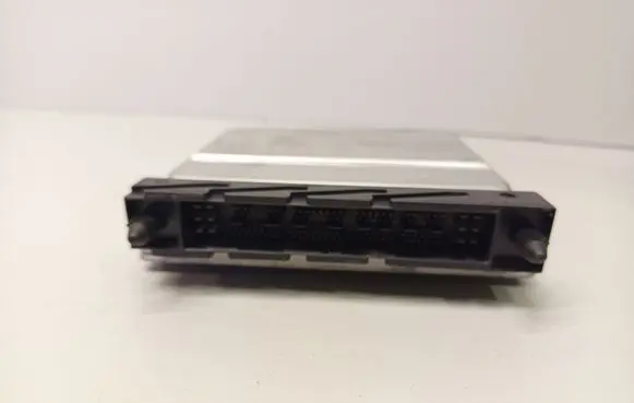 Volvo V70 Engine control unit/module 30646978A 0281011441