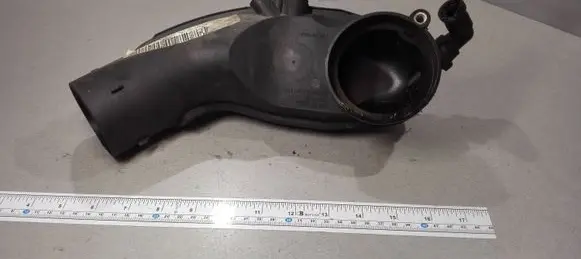 Audi A6 S6 C5 4B Air intake hose/pipe 078133356F 3915268906
