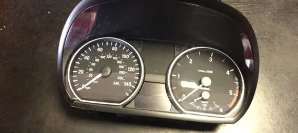 BMW 1 E81 E87 Speedometer (instrument cluster) 9166822