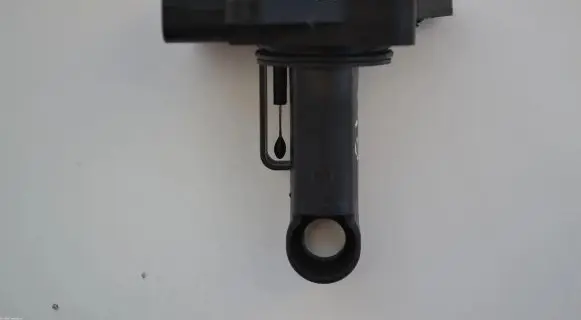 Mazda 3 I Mass air flow meter 1974002010