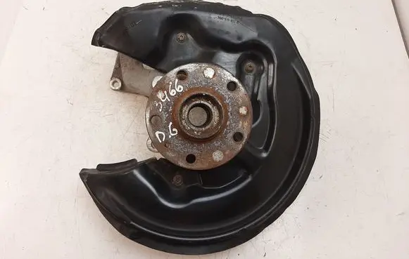 Volkswagen PASSAT B6 Rear wheel hub 3C0505436G