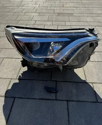 Toyota RAV 4 (XA40) Headlight/headlamp