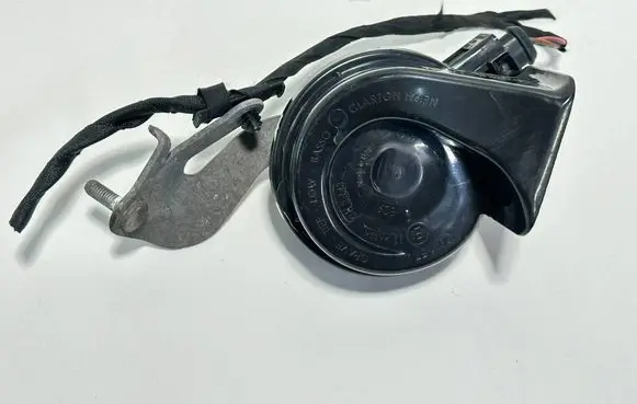 Audi A4 S4 B9 8W Horn signal 8W0951221 44860