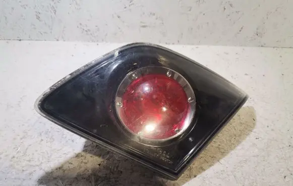 Mazda 6 Tailgate rear/tail lights P2913