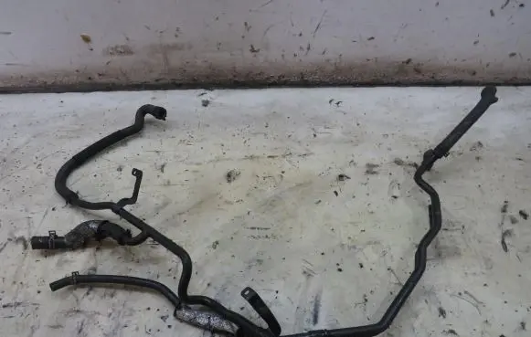 Jeep Grand Cherokee (WK) Engine coolant pipe/hose