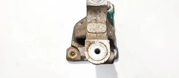 Honda CR-V Engine mounting bracket zhf3 zhf-3
