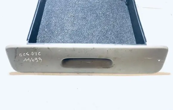 Renault Scenic II - Grand scenic II Glove box 8200223825 8200223828