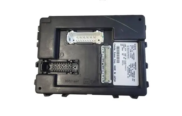 Nissan Murano Z50 Power management control unit 284B1CA015 92LP0233