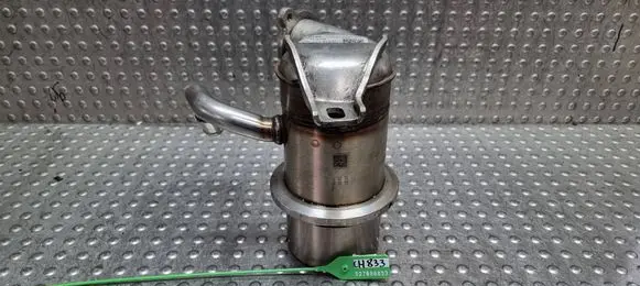 Volkswagen Golf VII EGR valve cooler S27698833 04L131512D