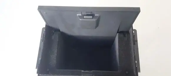 Chevrolet Captiva Glove box