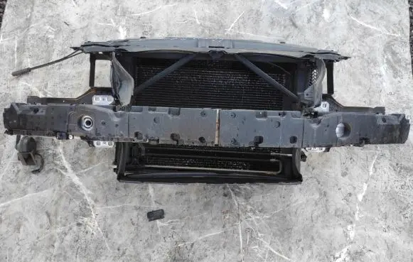 BMW 5 E60 E61 Front bodywork piece 