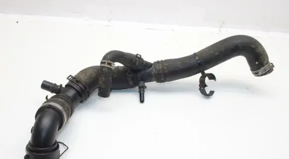 Land Rover Range Rover Sport L494 Engine coolant pipe/hose FPLA8286CA
