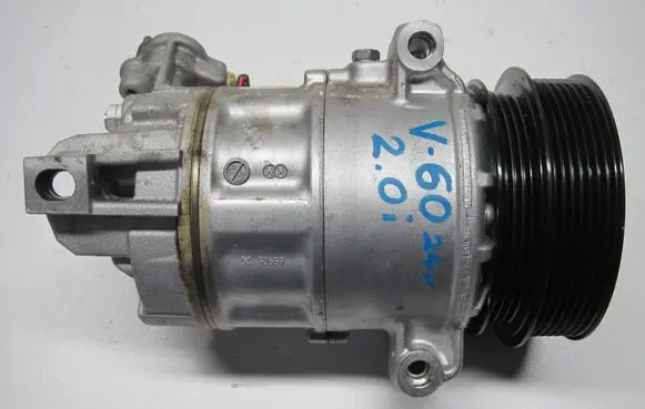 Volvo V60 Air conditioning (A/C) compressor (pump) 31497908