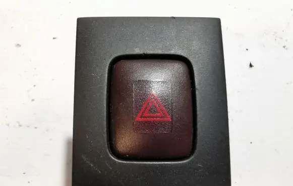 Volvo V70 Hazard light switch 30710106
