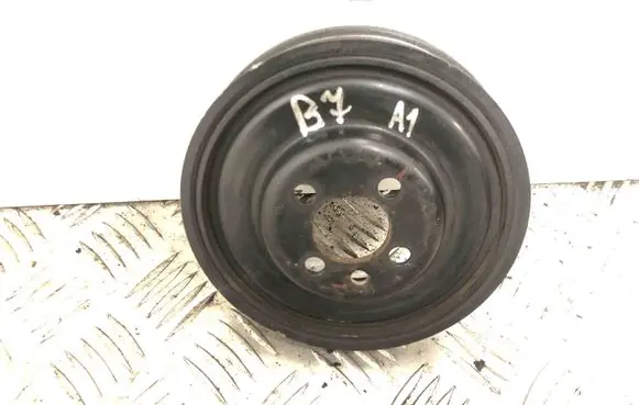 Volkswagen PASSAT B7 Crankshaft pulley 038105243M