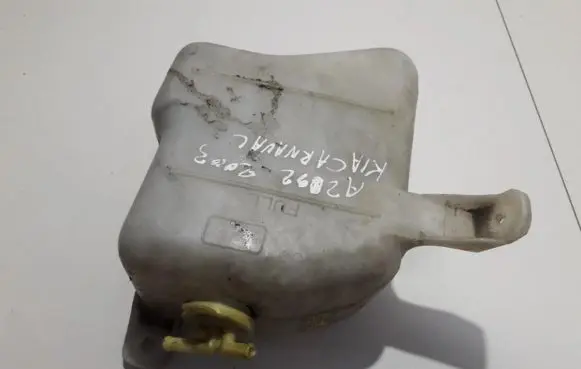 KIA Carnival Coolant expansion tank/reservoir