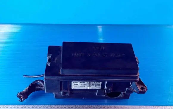 KIA Sorento Fuse box set 911603E040
