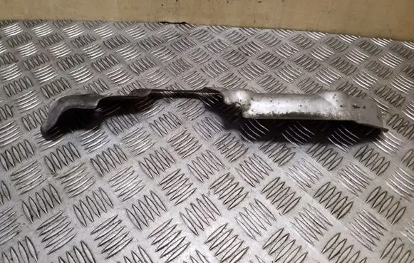 Chevrolet Captiva Exhaust heat shield