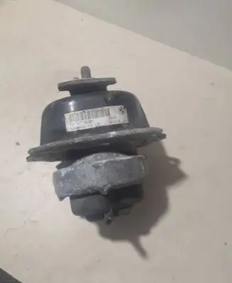 BMW X5 E70 Engine mount bracket 6787103 16004212
