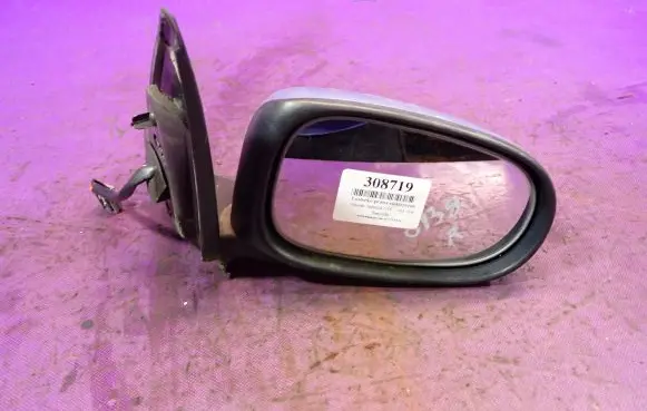 Nissan Almera Tino Front door electric wing mirror 
