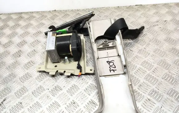 Mercedes-Benz C W203 Front seatbelt A2038600188 170904A 30000763