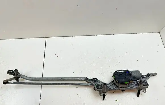 Porsche Cayenne (92A) Front wiper linkage and motor 7P0955119