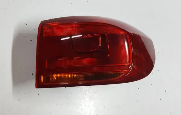 Volkswagen Tiguan Rear/tail lights 084411902R