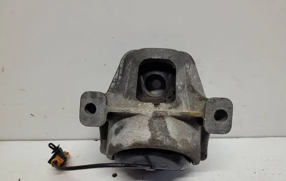 Audi A4 S4 B8 8K Engine mount bracket 8K0199381