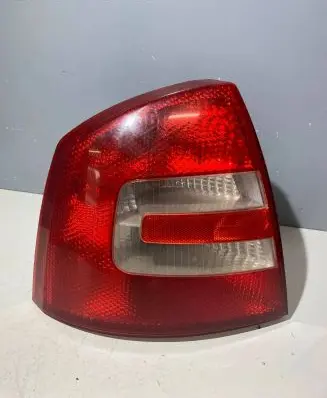 Skoda Octavia Mk2 (1Z) Rear/tail lights 1Z5945095A 1Z5945111A