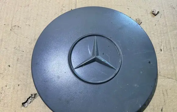 Mercedes-Benz Vito Viano W638 Original wheel cap 6384010325