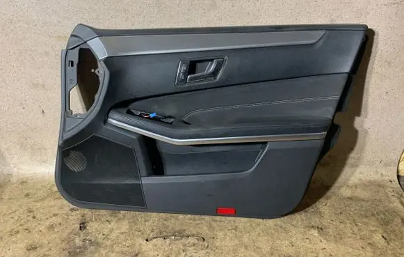 Mercedes-Benz E W212 Front door card panel trim